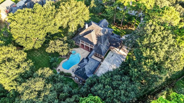 15406 Hunters Bend Drive, Tomball, TX 77377