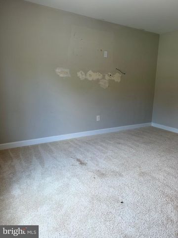 3723 FORESTDALE AVE, Woodbridge, VA 22193