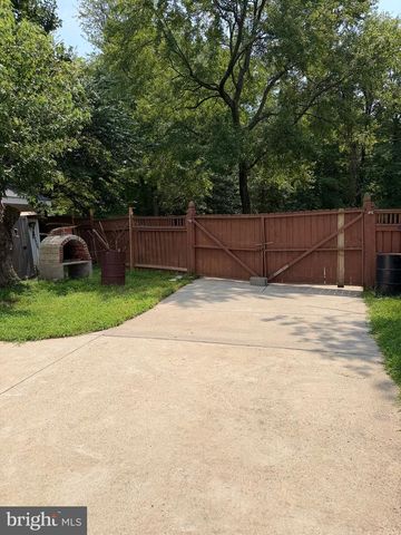 3723 FORESTDALE AVE, Woodbridge, VA 22193