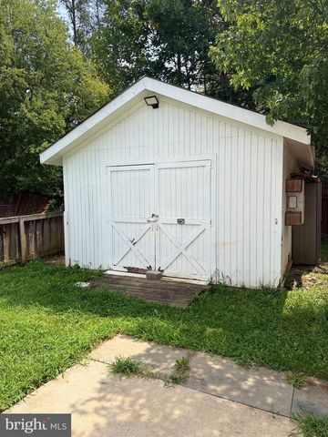 3723 FORESTDALE AVE, Woodbridge, VA 22193