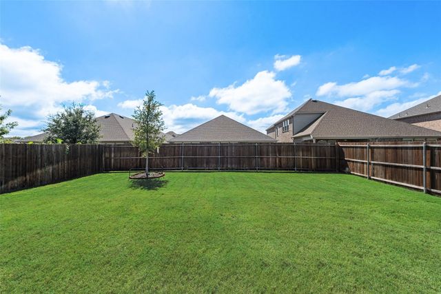 2922 Ash Avenue, Melissa, TX 75454