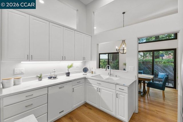 1932 Piper Ridge Ct, Walnut Creek, CA 94597