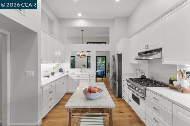 1932 Piper Ridge Ct, Walnut Creek, CA 94597