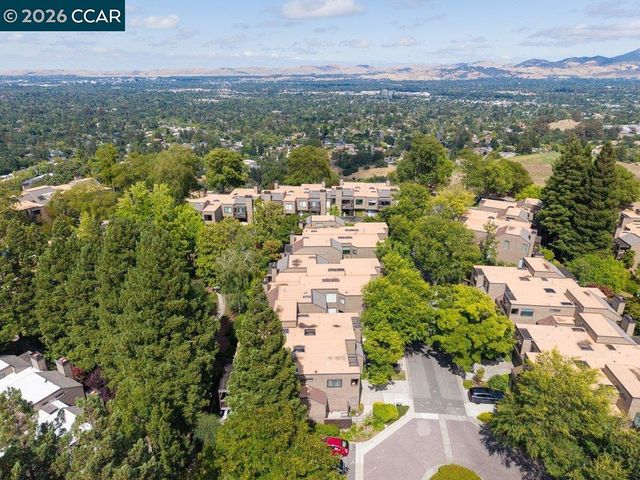 1932 Piper Ridge Ct, Walnut Creek, CA 94597