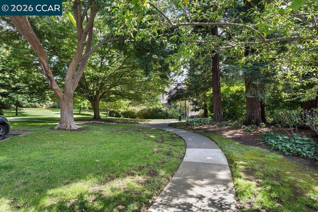 1932 Piper Ridge Ct, Walnut Creek, CA 94597