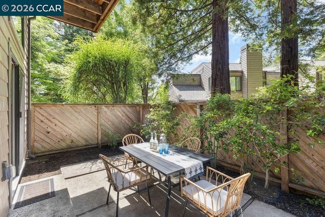 1932 Piper Ridge Ct, Walnut Creek, CA 94597