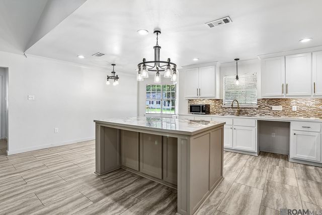 58315 Bayou Rd, Plaquemine, LA 70764