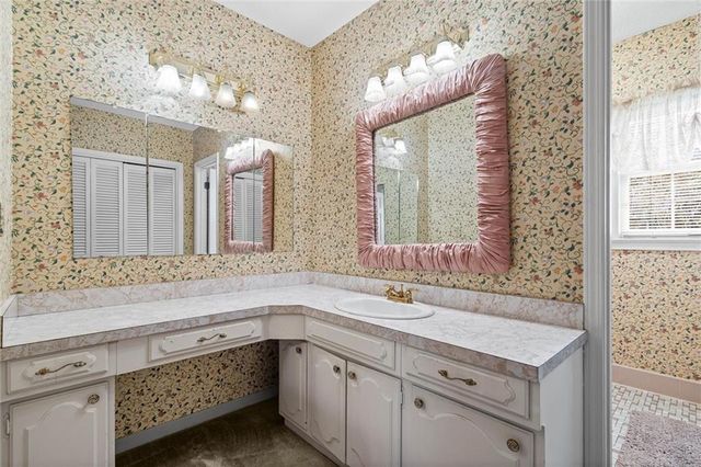 4059 Airport Boulevard, Mobile, AL 36608