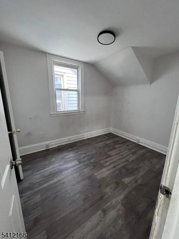 87 Graham Ave, Paterson City, NJ 07524