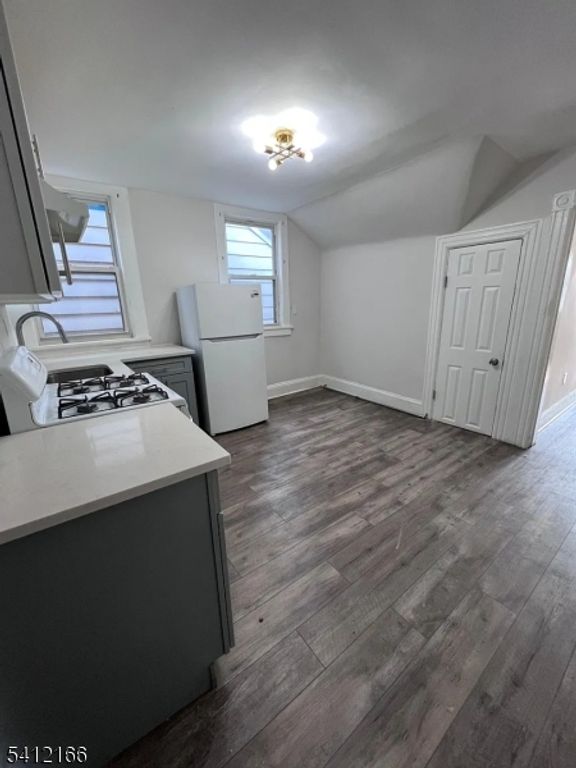 87 Graham Ave, Paterson City, NJ 07524