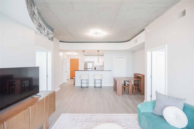 5925 Almeda Rd 12005, Houston, TX 77004