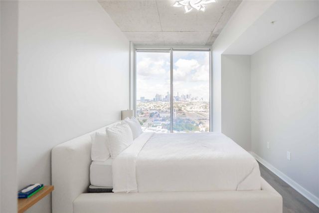 5925 Almeda Rd 12005, Houston, TX 77004