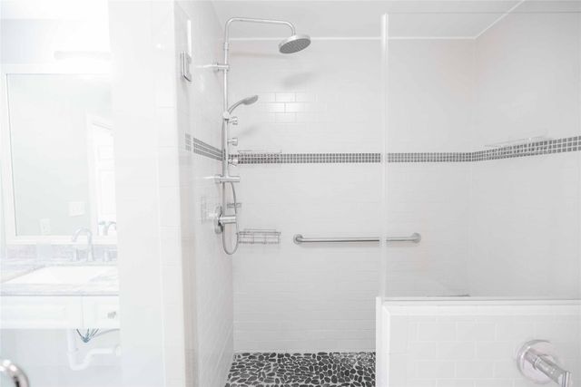 5925 Almeda Rd 12005, Houston, TX 77004