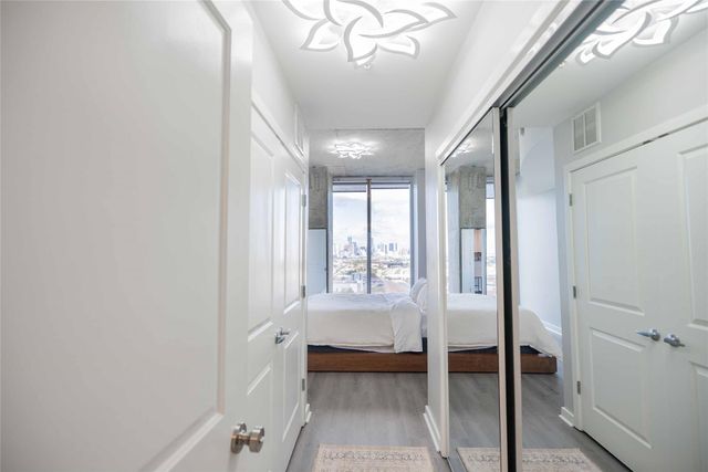 5925 Almeda Rd 12005, Houston, TX 77004