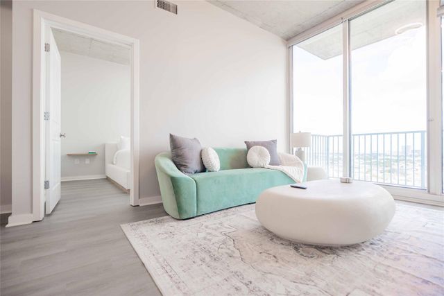 5925 Almeda Rd 12005, Houston, TX 77004