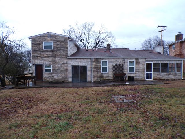 2061 Mountain AVE, Salem, VA 24153