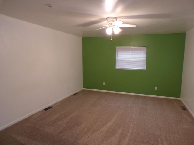 2061 Mountain AVE, Salem, VA 24153