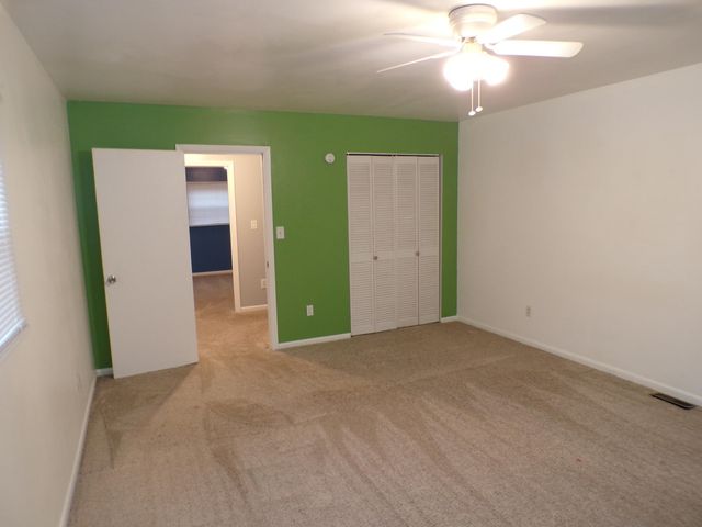 2061 Mountain AVE, Salem, VA 24153