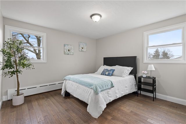 81 Kenyon Road, Tiverton, RI 02878