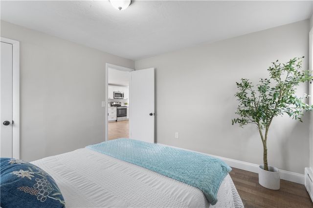 81 Kenyon Road, Tiverton, RI 02878