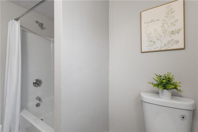 81 Kenyon Road, Tiverton, RI 02878