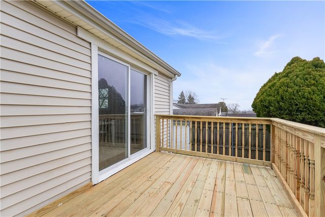 81 Kenyon Road, Tiverton, RI 02878