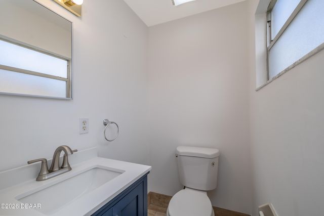 12 Azalea Drive, Daytona Beach, FL 32124