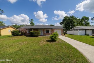 12 Azalea Drive, Daytona Beach, FL 32124