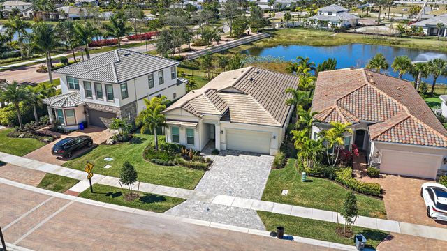 10772 Northbrook Circle, Palm Beach Gardens, FL 33412
