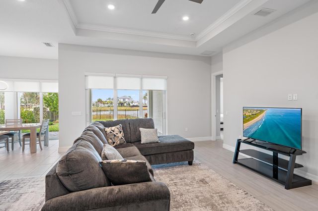 10772 Northbrook Circle, Palm Beach Gardens, FL 33412