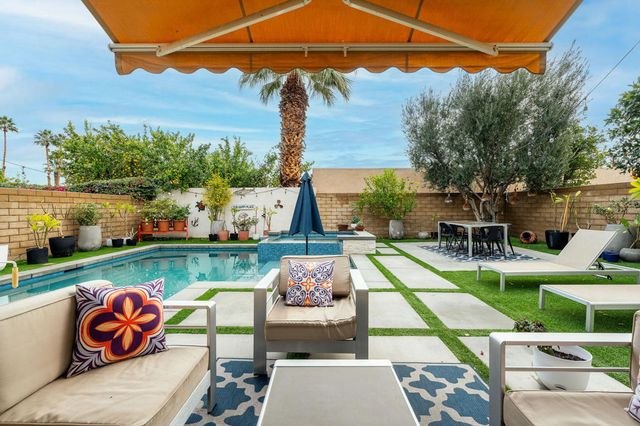 282 Paseo Vista Circle, Palm Desert, CA 92260