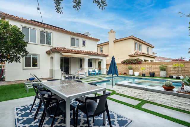 282 Paseo Vista Circle, Palm Desert, CA 92260