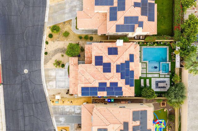 282 Paseo Vista Circle, Palm Desert, CA 92260