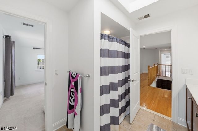 3 Kimble Ct, Hillsborough Twp., NJ 08844