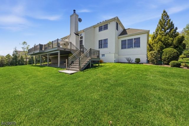 3 Kimble Ct, Hillsborough Twp., NJ 08844