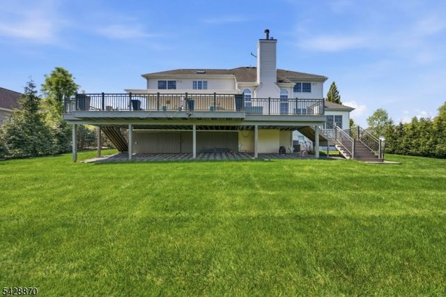 3 Kimble Ct, Hillsborough Twp., NJ 08844