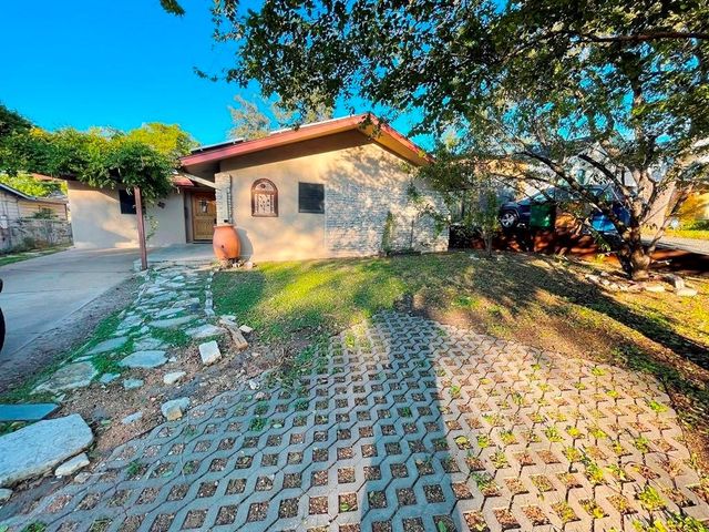 300 El Paso ST, Austin, TX 78704