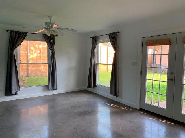 300 El Paso ST, Austin, TX 78704