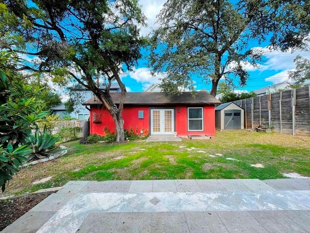 300 El Paso ST, Austin, TX 78704