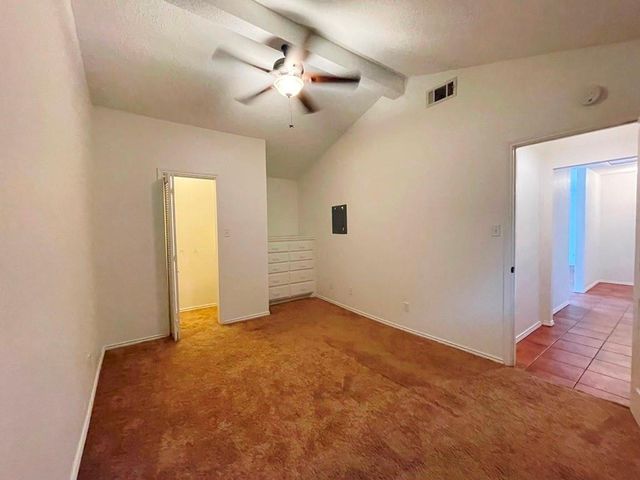 300 El Paso ST, Austin, TX 78704