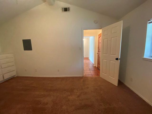 300 El Paso ST, Austin, TX 78704