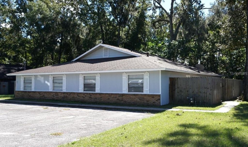 Image 1 of property listing at 2000 SE 40TH STREET ROAD, Ocala, FL 34480