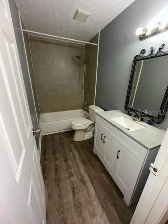 Image 4 of property listing at 2000 SE 40TH STREET ROAD, Ocala, FL 34480