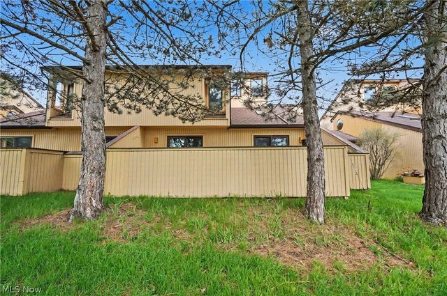 1416 Loop Road, Kent, OH 44240