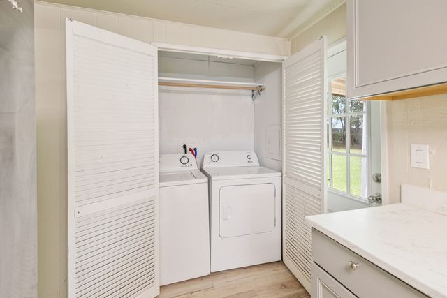 110 W Shadowwood Street, Gun Barrel City, TX 75156