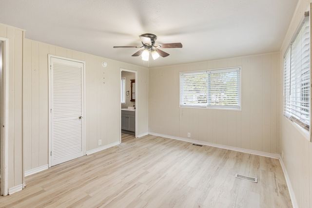 110 W Shadowwood Street, Gun Barrel City, TX 75156