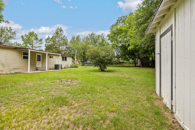 110 W Shadowwood Street, Gun Barrel City, TX 75156