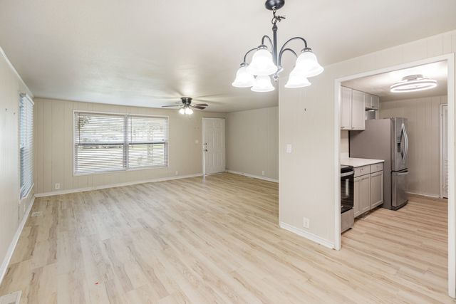 110 W Shadowwood Street, Gun Barrel City, TX 75156