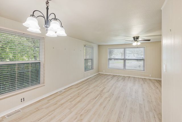 110 W Shadowwood Street, Gun Barrel City, TX 75156