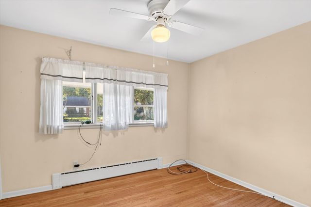 569 Charles Avenue, Alma, MI 48801